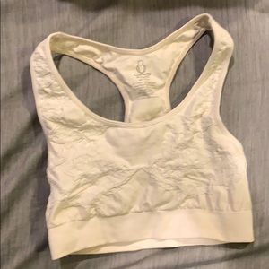 sports bra